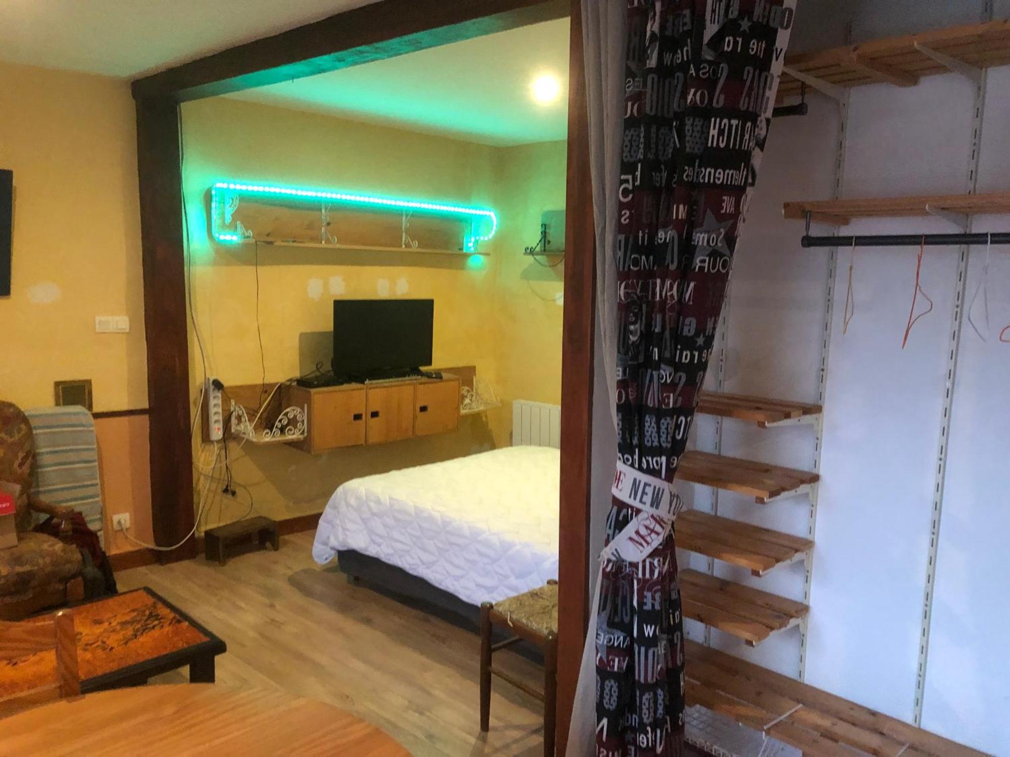 Chez Steve And Son Apartment Goudet Bilik gambar